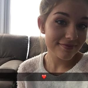 Meet your Posher, Kaylie